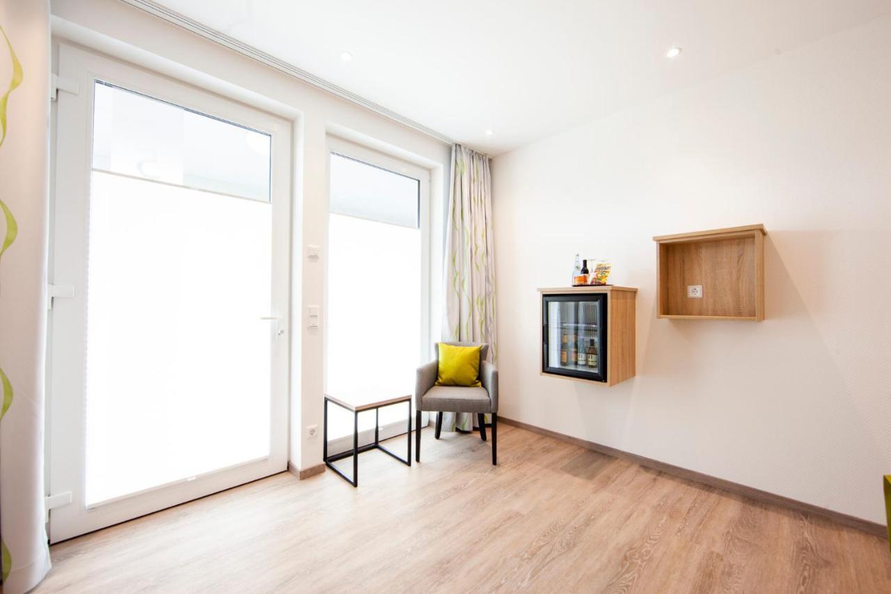 Apartment Cafe & Wein Gaestehaus Kurz Heilbronn
